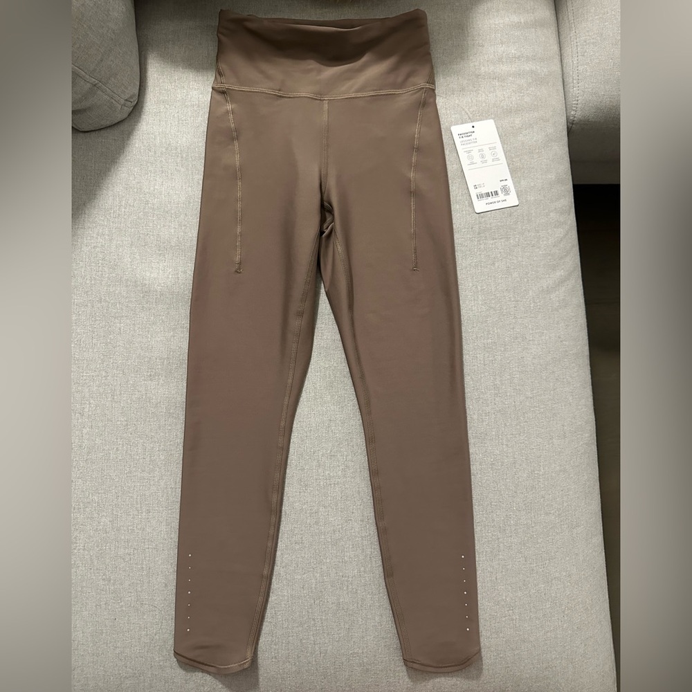 Athleta - Pacesetter Ultra High Rise 7/8 Legging